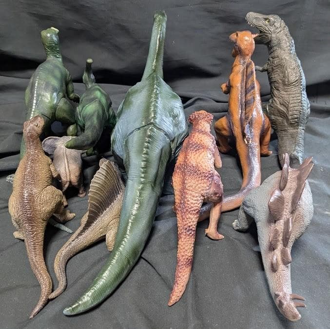 昭和レトロ恐竜（ツクダホビー）ソフビフィギュア9体セット＋2