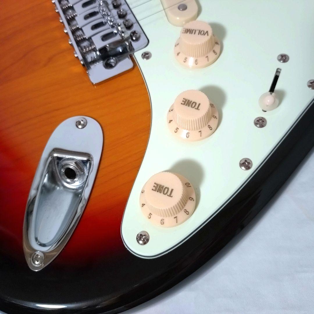 美品　Bacchus　バッカス　BST-1-RSM/M　ストラトキャスタータイプ