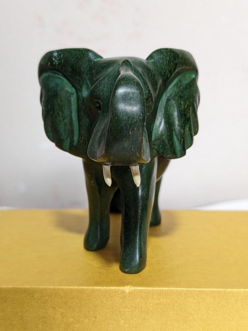 ♢VERDITE バーダイト 象彫刻置物飾り 南アフリカ共和国産 宝飾品 レア物