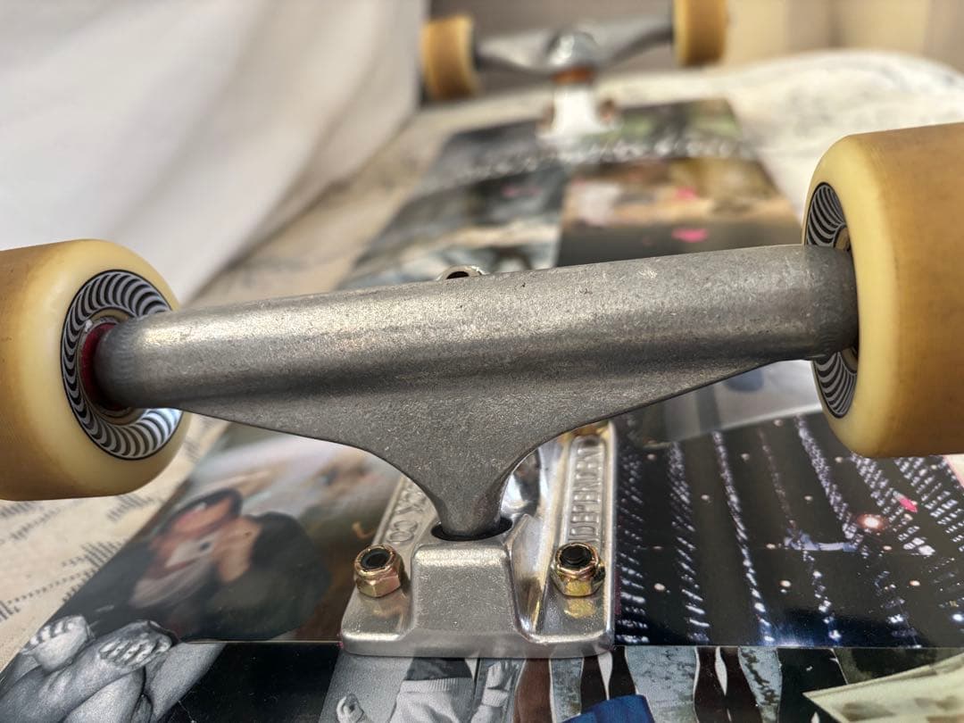 値下げ!FUCKING AWESOME スケートボード コンプリート8.5インチ