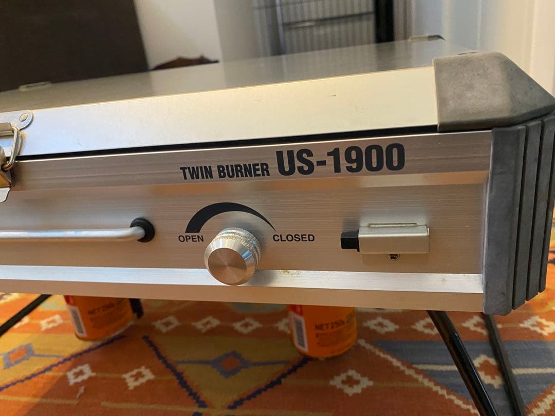 【値下げ】UNIFLAME US-1900 ツーバーナーコンロコールマンケース付