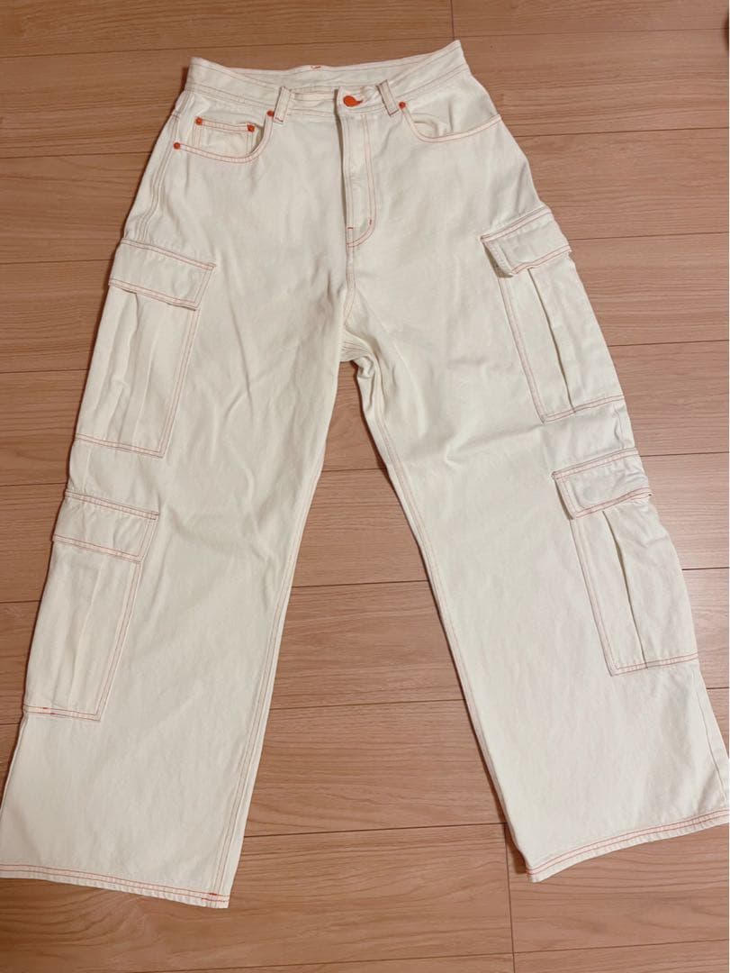 Re. アールイードット 刺繍デニム ホワイト