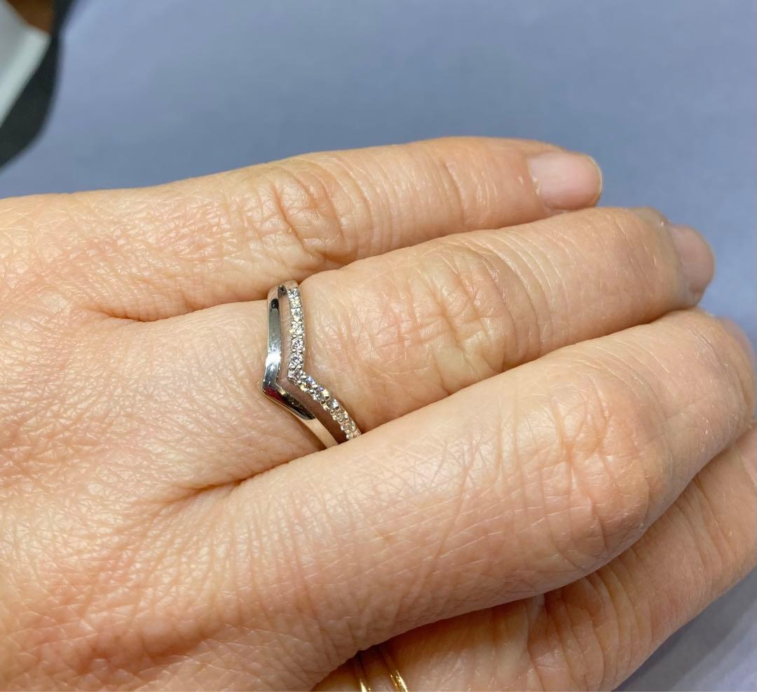 【新品未使用】PT950 天然ダイヤモンド V字　リング