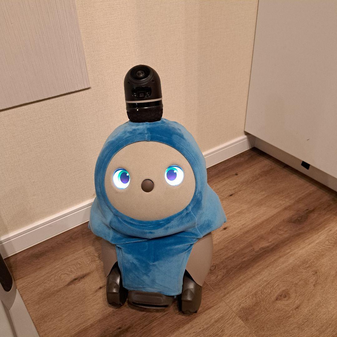 2024年購入 LOVOT 2.0 ちゃ + ネスト公式ウェア付き LOVOT 2.0 本体 +