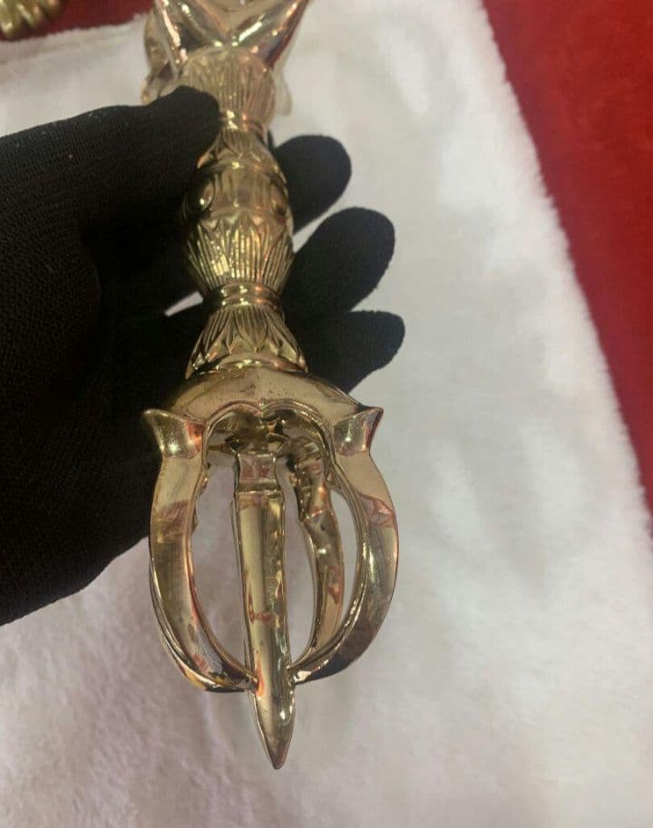 チベット仏教法器 プーバ金鋼撅 真鍮製 vajra 18cm