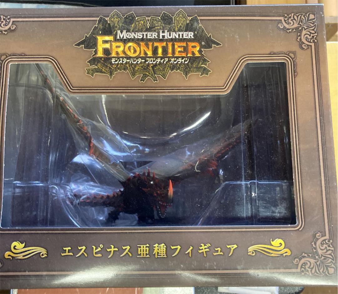 エスピナス亜種 フィギュア金色のエスピナスフィギュアプレゼント