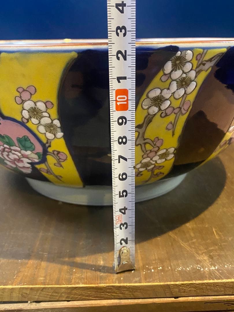 中国美術　色絵　窓絵吉祥紋　大中小　８寸・９寸・1尺　鉢　深鉢　3鉢揃い　木箱