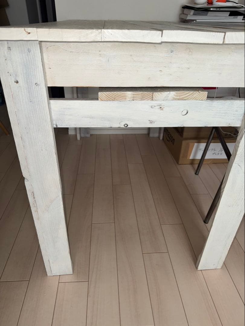 ホワイトペイントアンティーク風　ダイニングテーブル