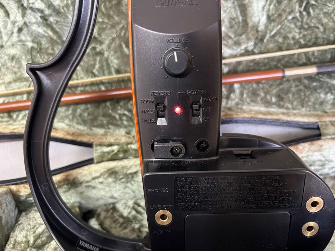 YAMAHA SV-100S ヤマハサイレントバイオリン(ヴァイオリン)