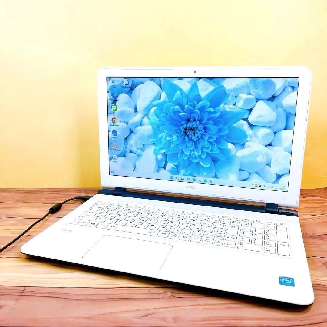 美品✨新品SSDで爆速✨すぐ使えるカメラ付きノートパソコン✨オフィス