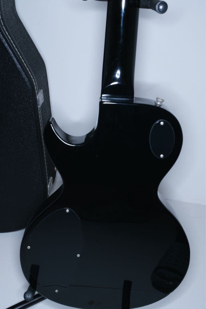 布袋寅泰ゼマイティスzephyr by TUNE ハードケース付