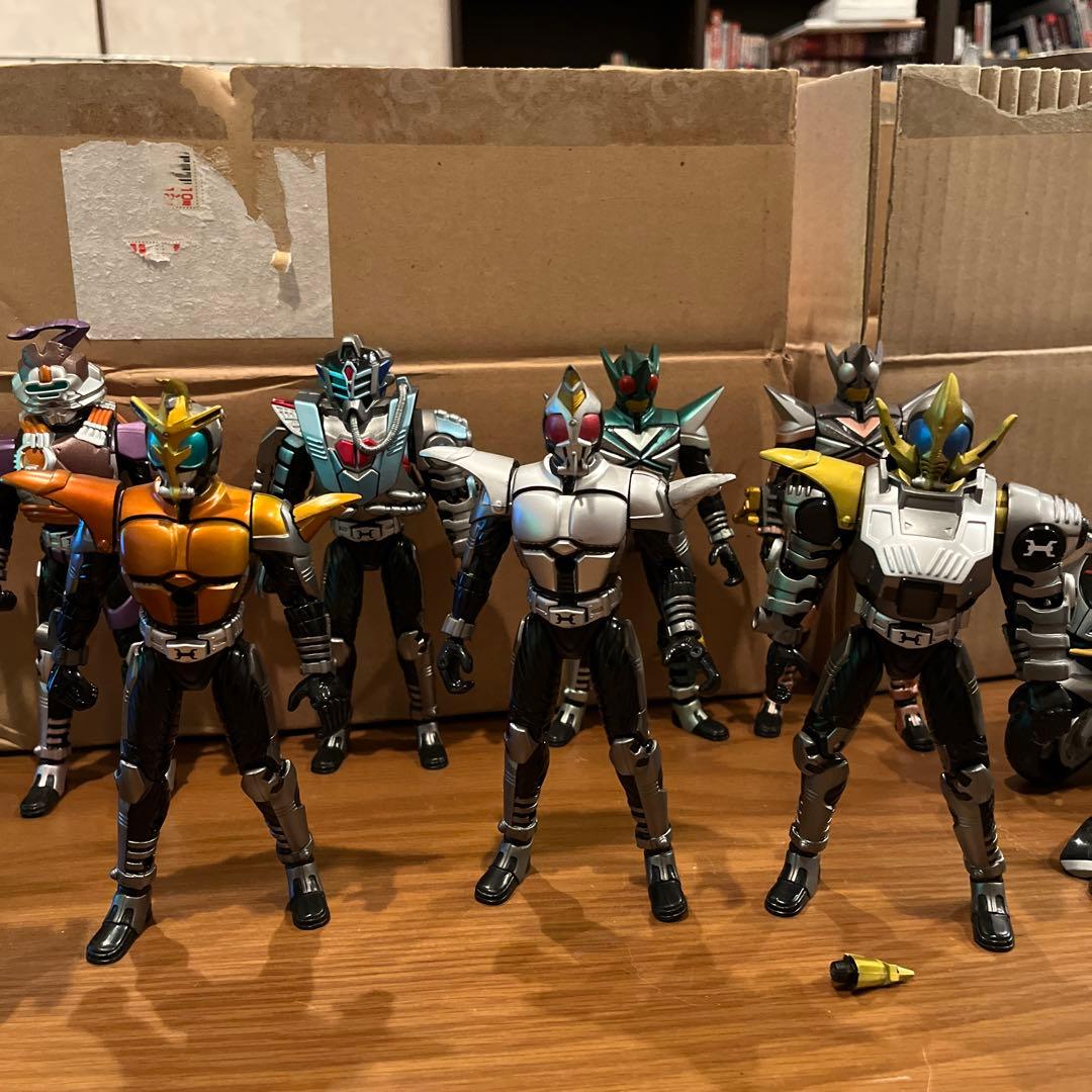 d*9様 絶版　仮面ライダーカブトフィギュアセット 武器付き　バイク付き　説明書