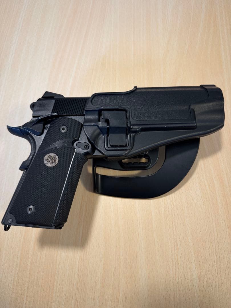 carbon8 M45 CQP ライト＋スペアマガジン＋ホルスター付き