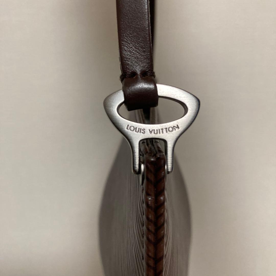 ルイヴィトン エピ ポシェット ドゥミ リュンヌ