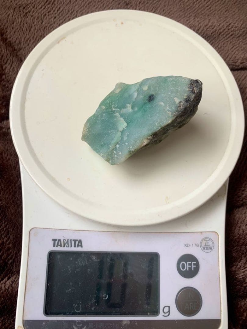 糸魚川翡翠　海石　博物館級 糸魚川翡翠:海石 BGU0108 | 糸魚川翡翠工芸家 赤羽可行BASE