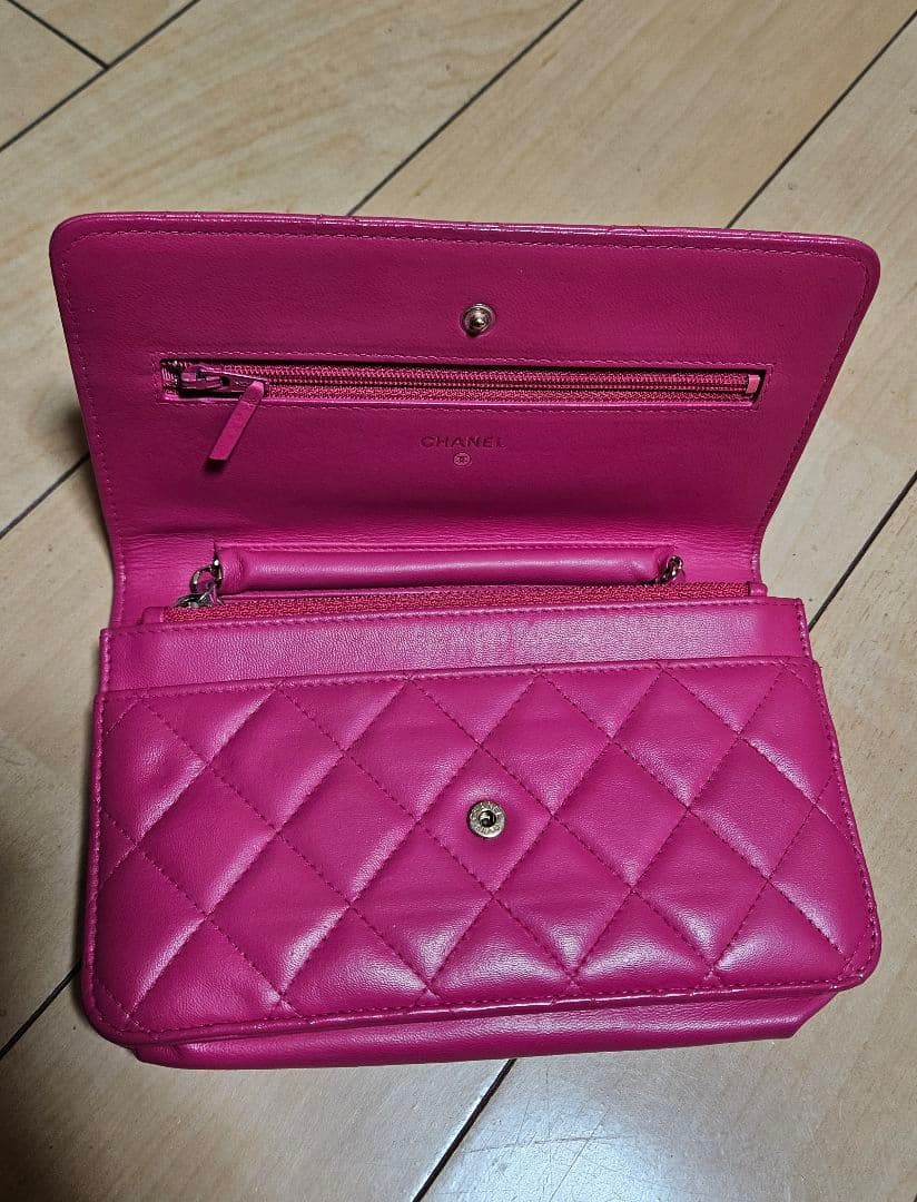 eriy【美品】CHANEL ショルダーバッグ　チェーンウォレット