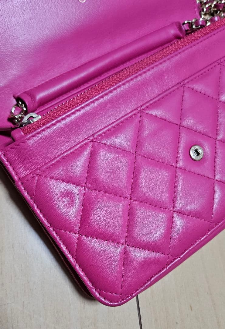 eriy【美品】CHANEL ショルダーバッグ　チェーンウォレット