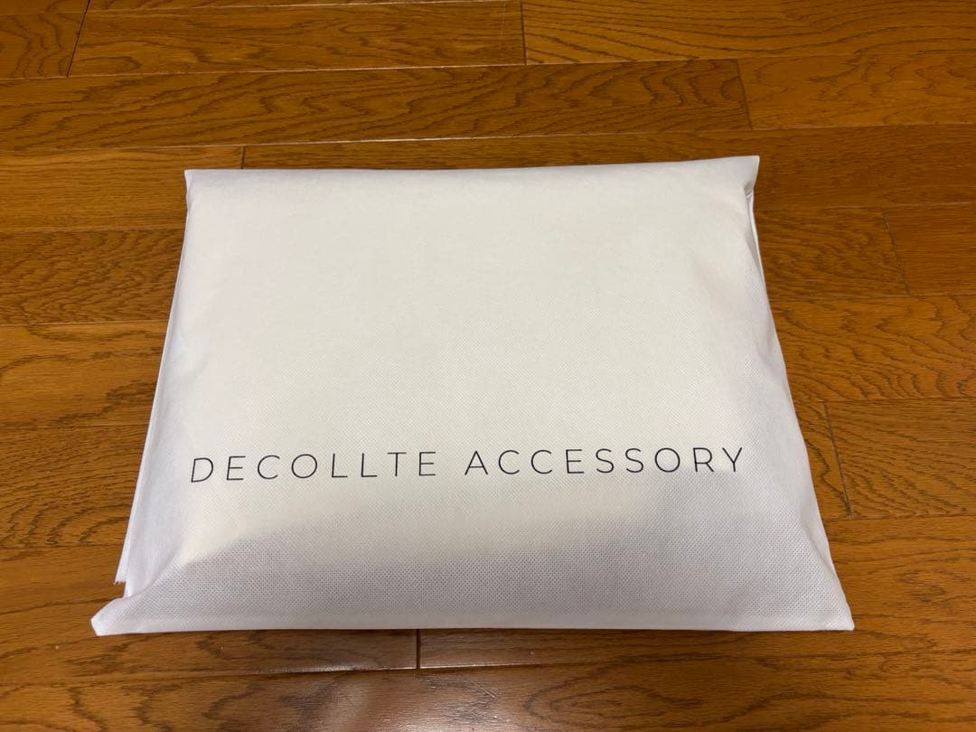 完売品 デコルテアクセサリー ストール - メルカリ