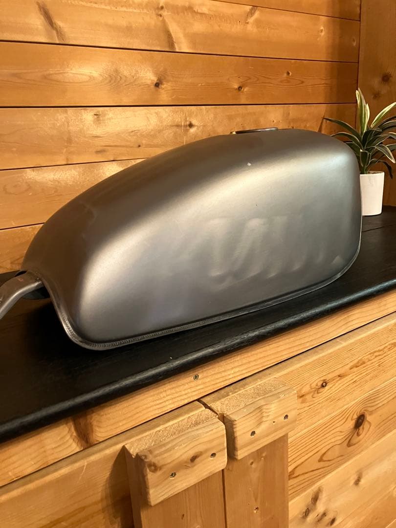 Kawasaki 250TR タンク 無塗装仕上げ 凹み無し エストレヤにも