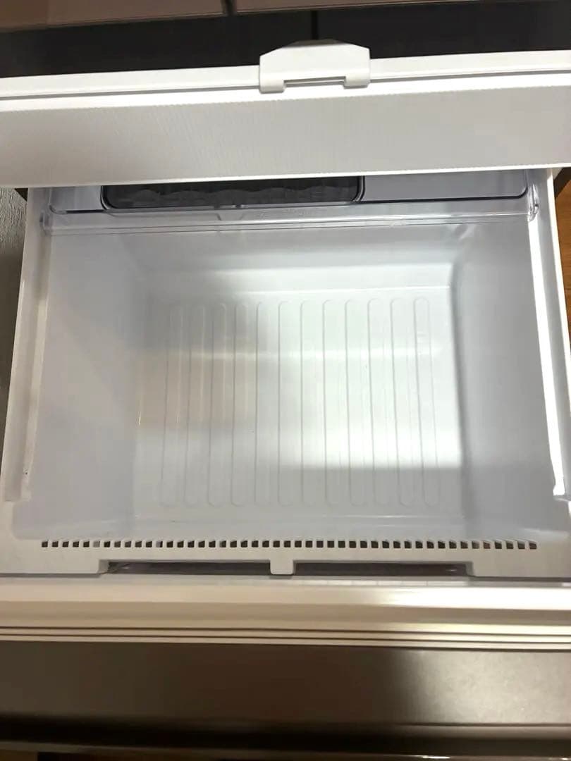 期間限定値下げ　SHARP製4ドア SJ-GT42D-T どっちもドア