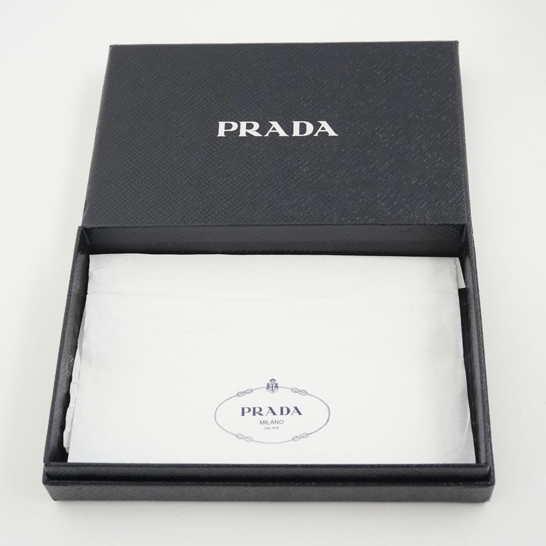 ✨未使用展示品・箱保証書付き✨ PRADA ミニ財布 サフィアーノレザー L
