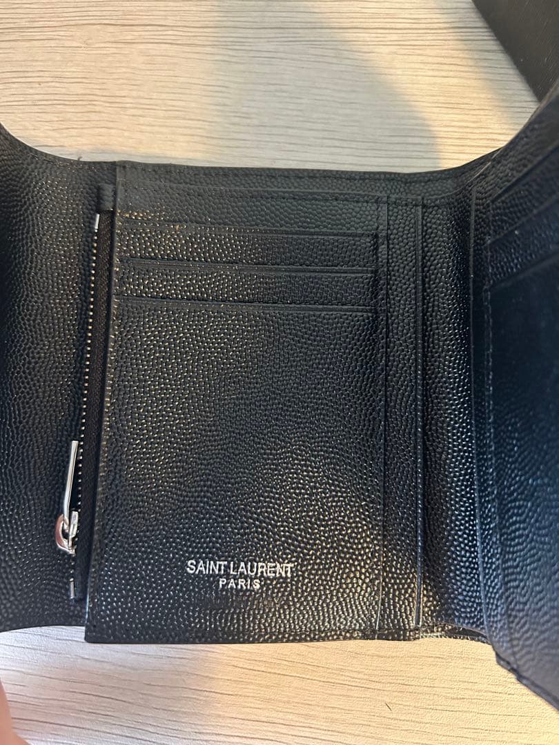 イヴサンローラン 三つ折財布 黒