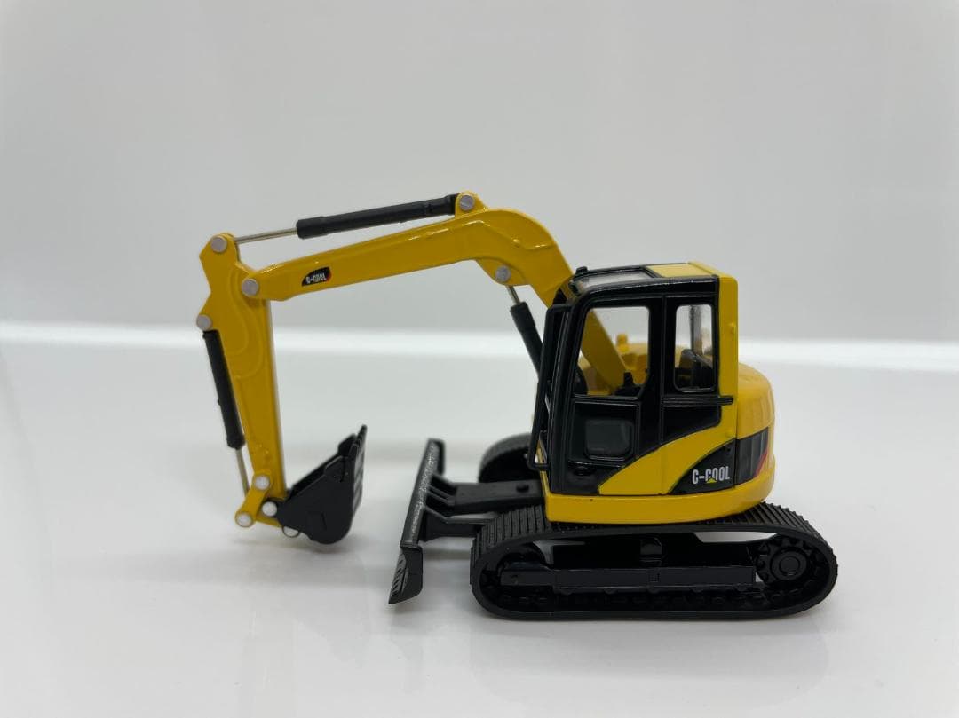 ミニカー 34R-043 C-COOL 1/64 Hydraulic Excavetor