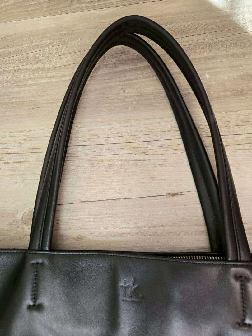 タケオキクチ　黒レザートートバッグ