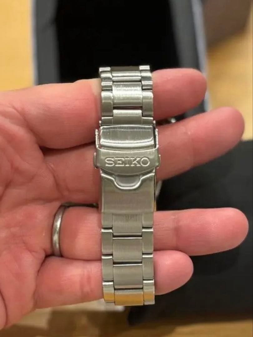 SEIKO 自動巻き時計 ブラック　SBSA225