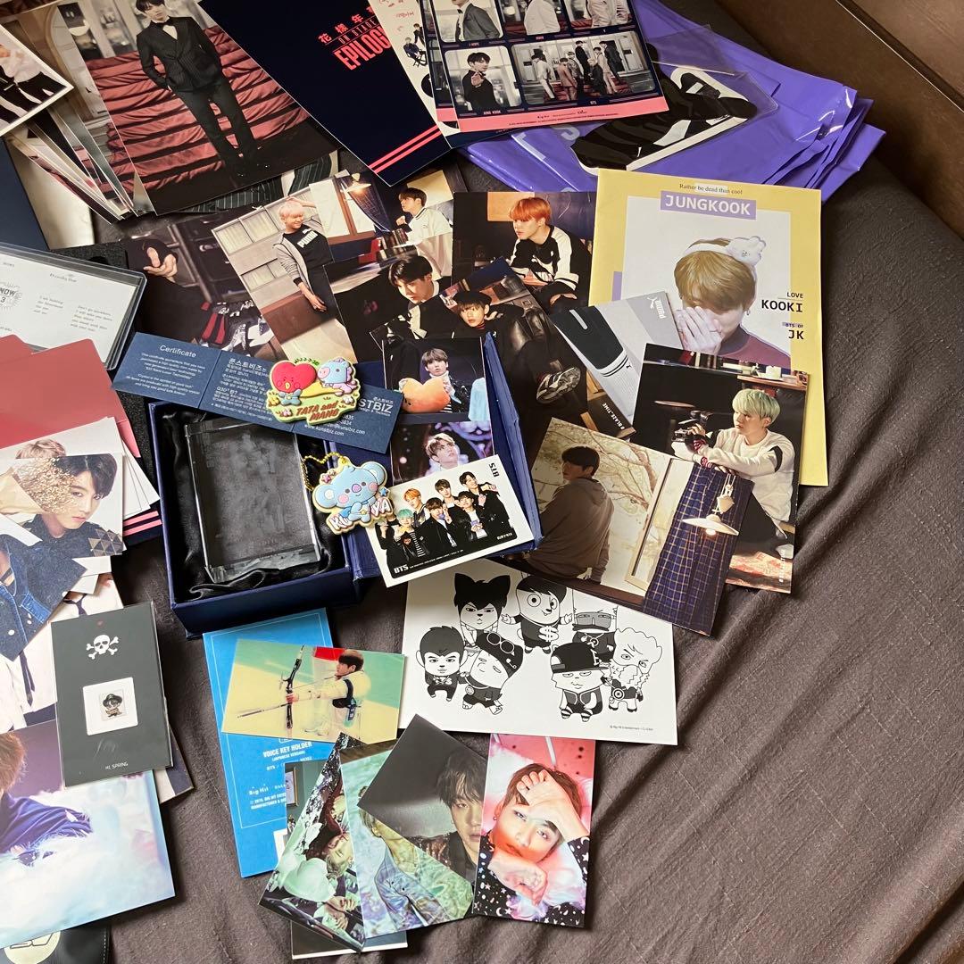 【期間限定❗️大幅値下げ‼️】　BTS ファングッズまとめ売り