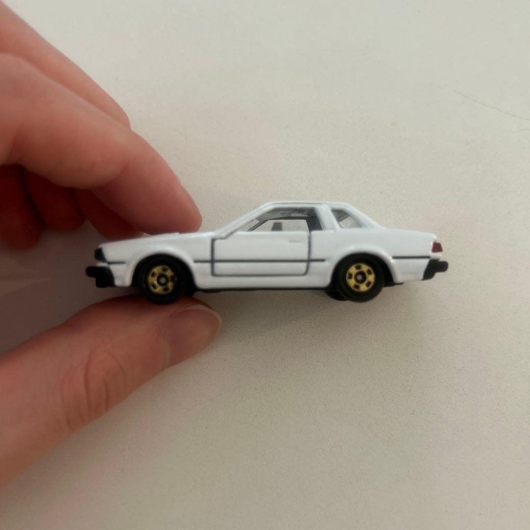 102.トミカ　特別仕様　2001 日産シルビア 2000 ZSE-X