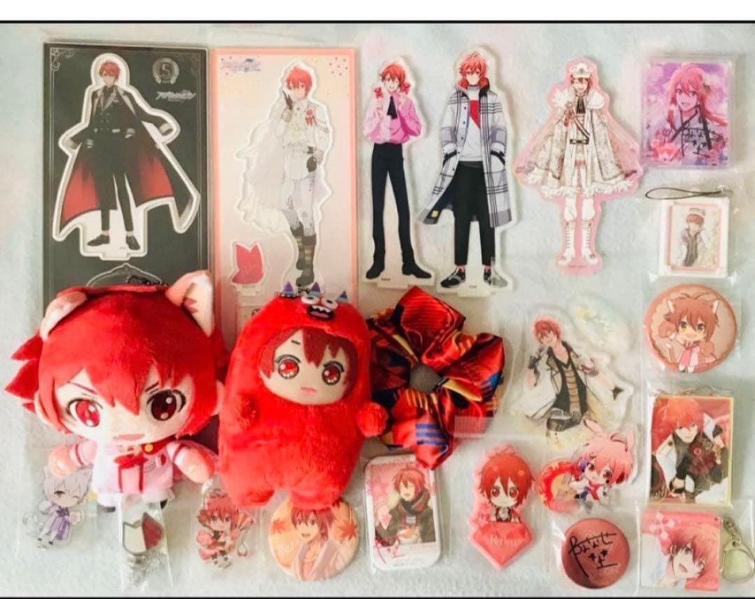 アイナナ まとめ売り　紙類　アクリル類　メイク用品　Blu-ray等