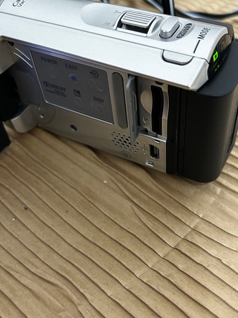 動作品　SONY DCR-SX41 HANDYCAM ビデオカメラ ケース付き