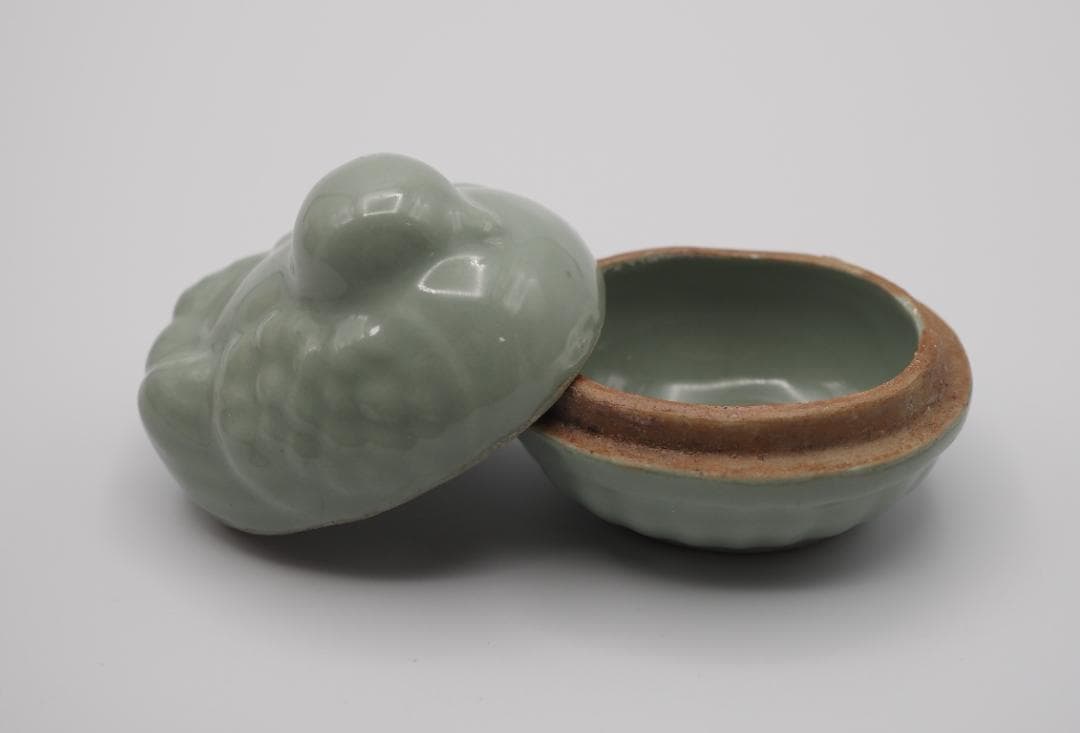 帝室技芸員 初代諏訪蘇山 青磁 鳩 香合 箱付 工芸品