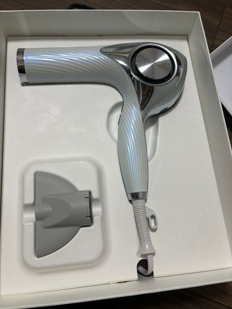ReFa ヘアドライヤー2024年8月購入