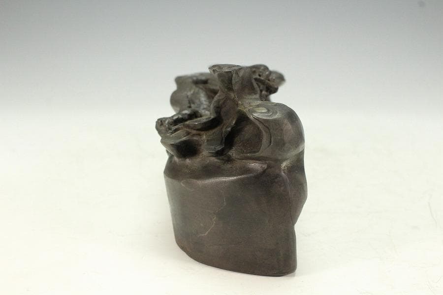 中国美術 端渓 刻 雲龍 鎮 置物(K-A725)