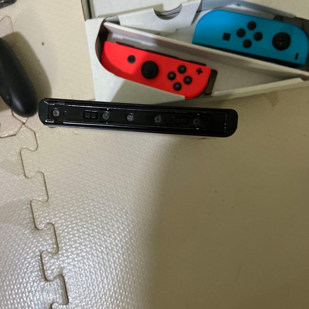 Nintendo Switch 本体 赤/青 Joy-Con（左不備あり）