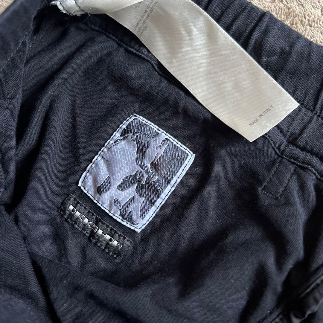 ダークシャドウ　レディース　スカート