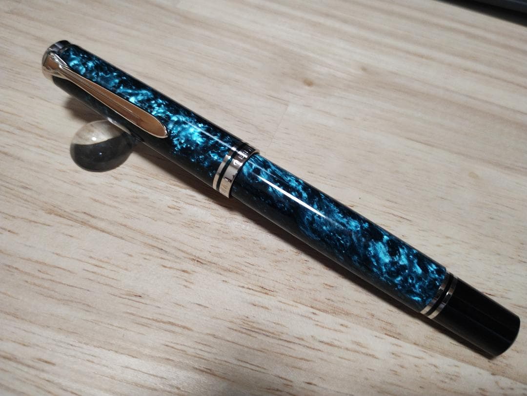 ペリカン万年筆 限定 オーシャンスワール EF