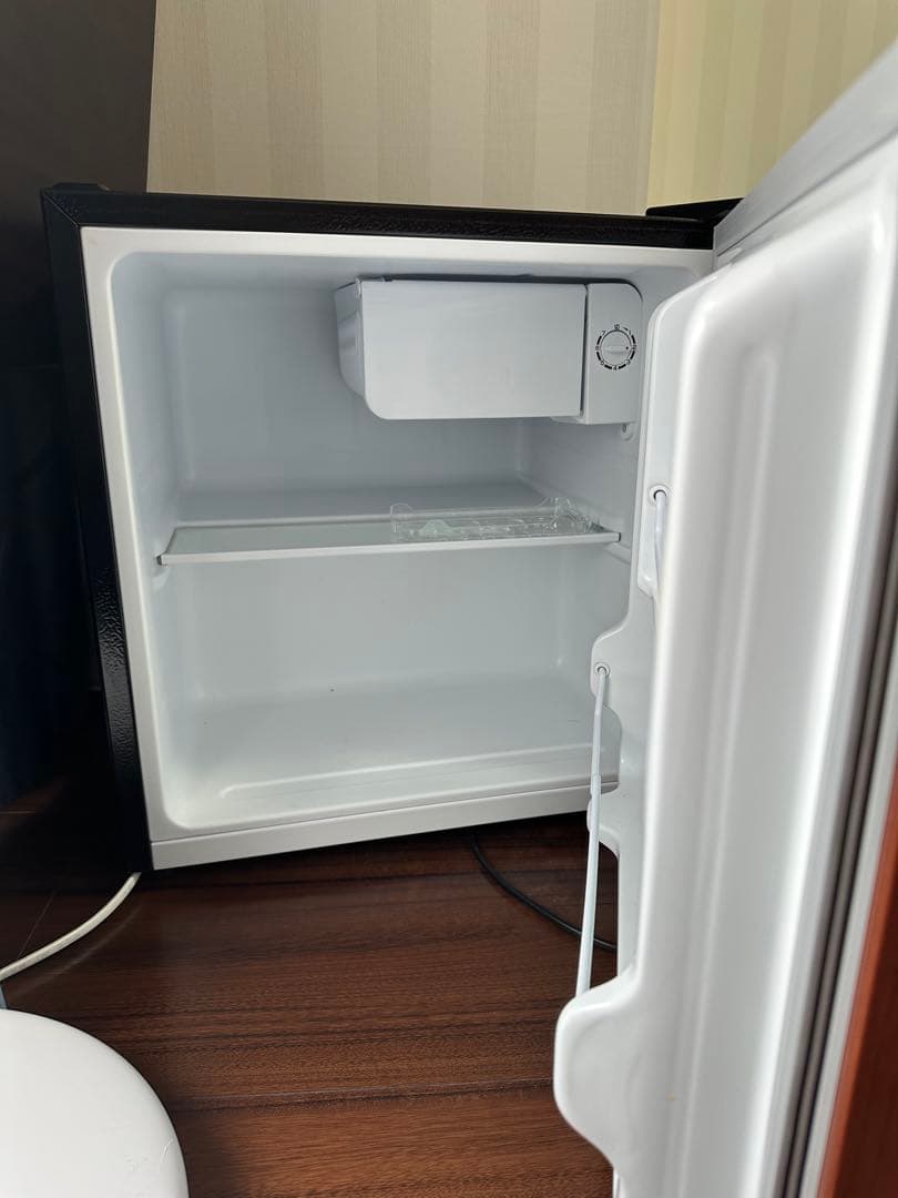 ミニ冷蔵庫　46L 単身　1人暮らし