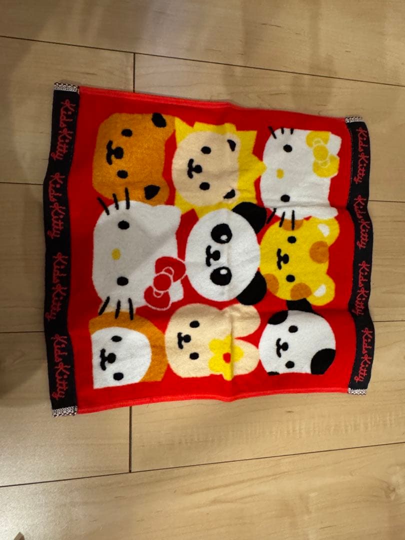 ハローキティ タオルセット 89枚+キティキーホルダー・シャーペン・ボックス2個