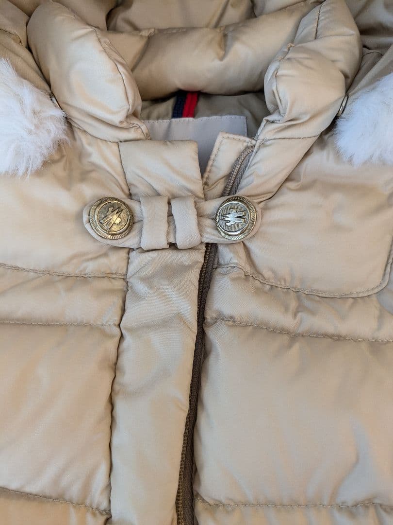 【美品】モンクレール　ダウン女の子