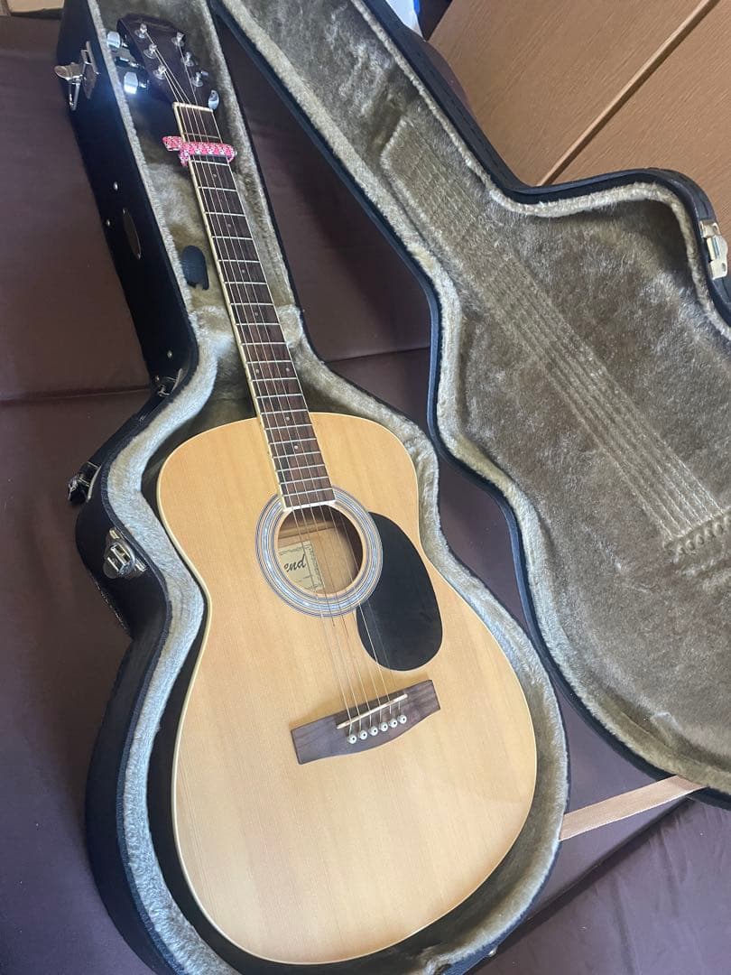 アコースティックギター スプルースボディ ハードケース付き