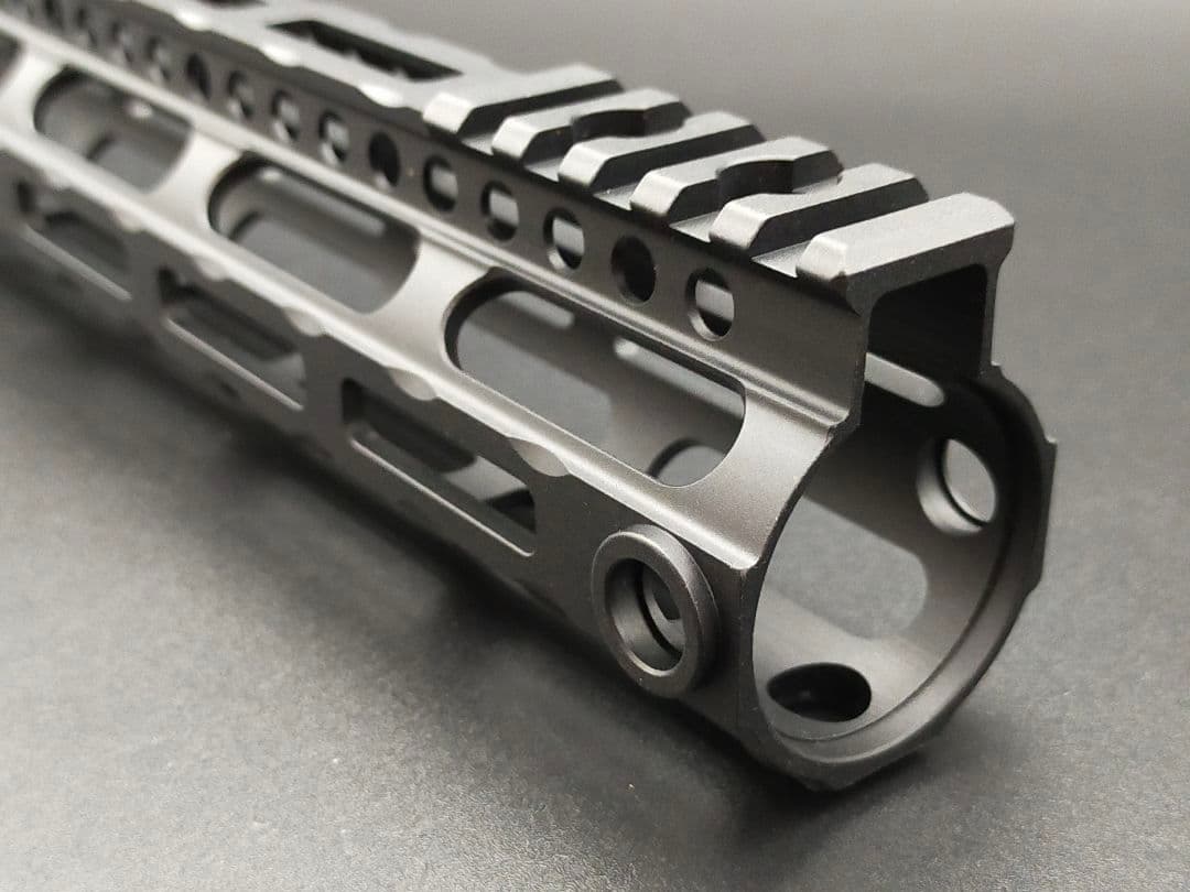 MIタイプ　M-Lok　12.5インチ　軽量化　ハンドガード　BK