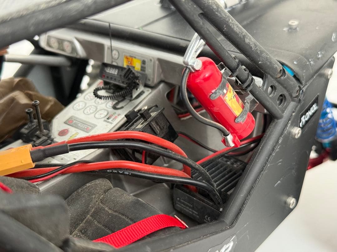 axial wraith レイス スーパーチャージャー付き+ 新品カスタムパーツ