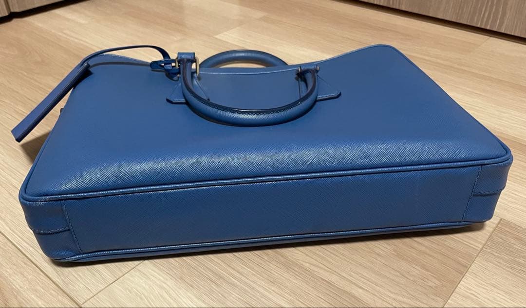 PRADA ビジネスバッグ 青