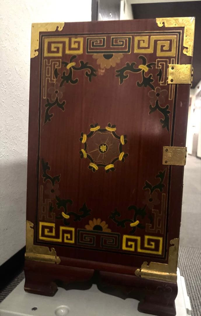 希少シノワズリ 緻密金彩美しいバンダジ 李朝箪笥アンティーク漆塗