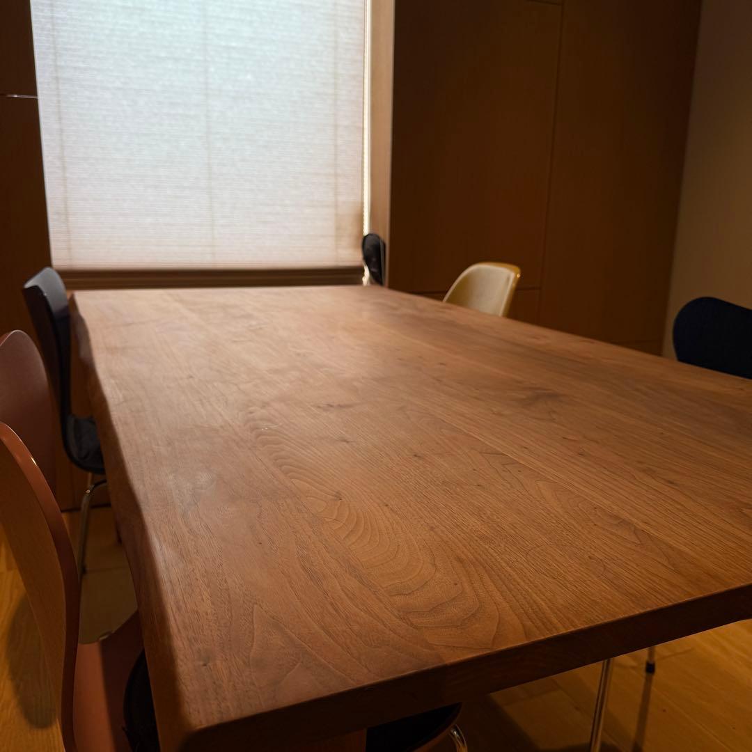 けんちゃん3号 RAM 無垢ウォールナットダイニングテーブル