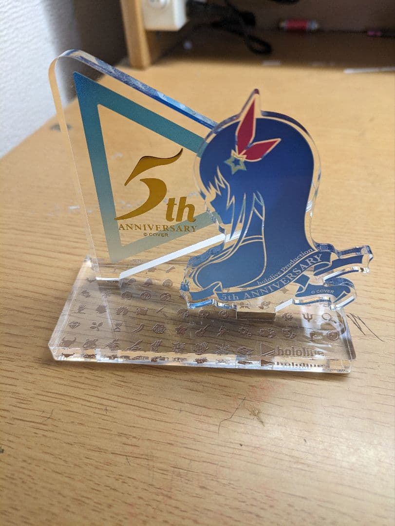 C101 hololive production 5周年記念アクリルトロフィー C101 hololive