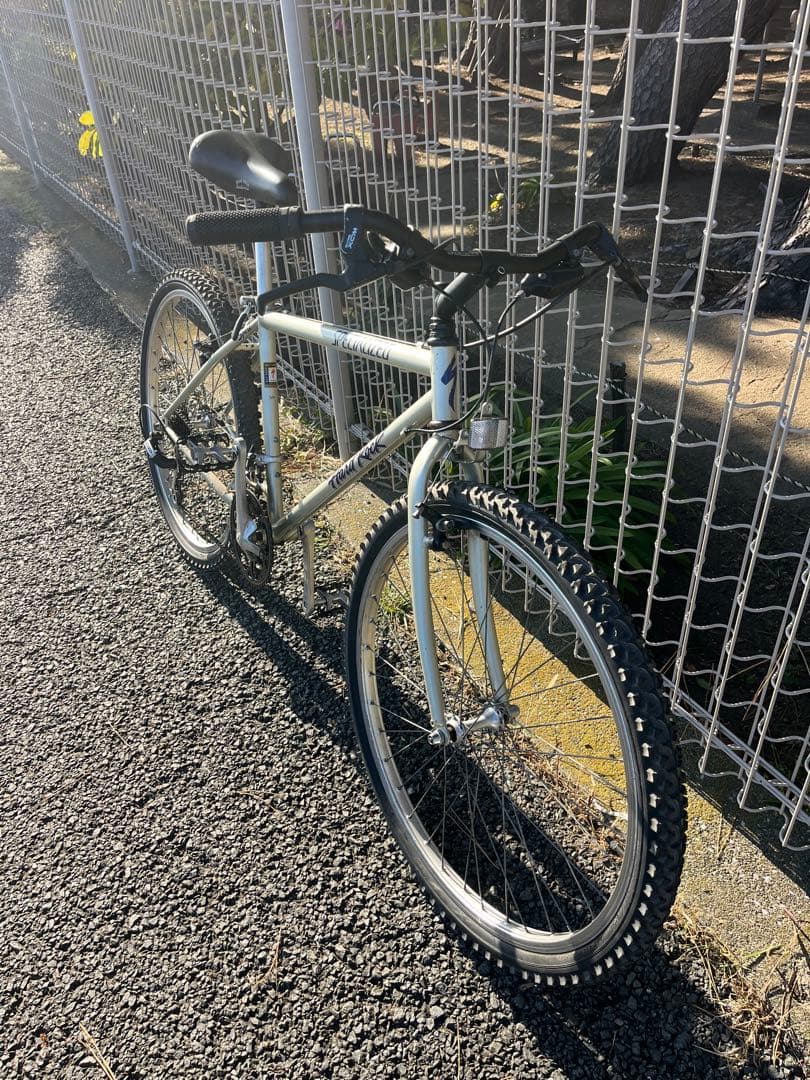 Specialized hardrock OLDMTBマウンテンバイクシルバー